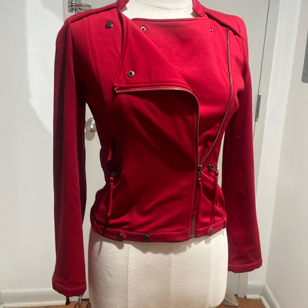 Red Multi-Zip bomber